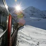 Modern - Ski-in, Ski-out - By Apartment