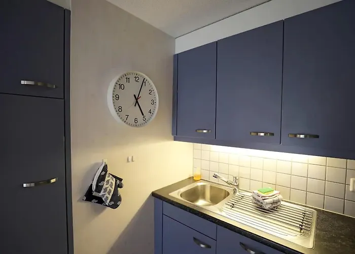 Modern - Ski-in, Ski-out - By